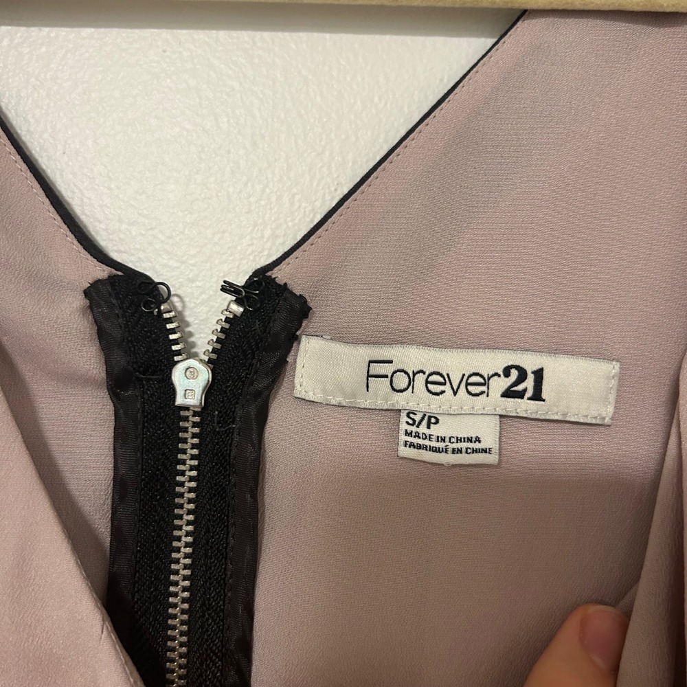2000's Forever 21 Two Tone V Neck Sheath Dress Black Pink Size‎ S - Picture 3 of 5